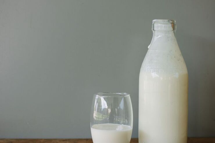 Kefir is a healthy drink that is recommended to be included in the daily diet. 